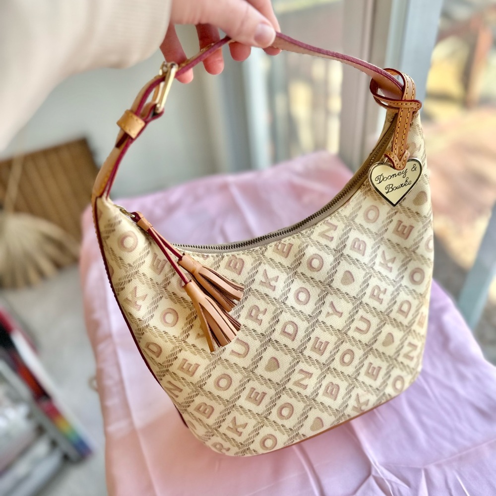 Y2K Dooney & Bourke Crossword Monogram Bucket Bag EUC